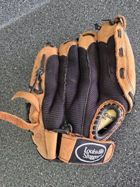 Louisville Slugger GEN1200 12" Youth Glove Genesis 1884 Ser. Leather RHT